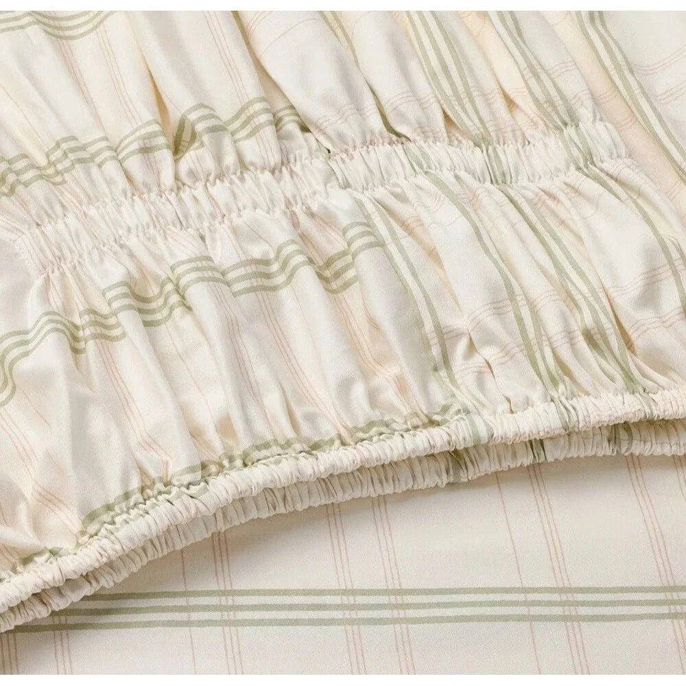 Queen 300 Thread Count Scalloped Edge Plaid Sheet Set Cream/Green -Threshold NEW